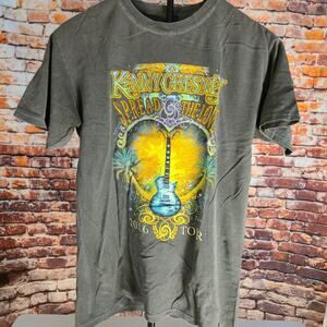Kenny Chesney Spread The Love 2016 Tour Guitar Palm Trees Gray Concert Tee Shirt
